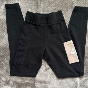 Women’s High Waisted Black Leggings with Beige Pocket